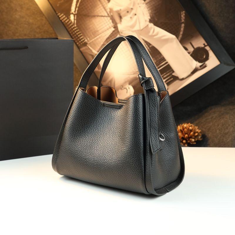 

Single Shoulder Messenger Bag Commuter Leather Handbag Premium Niche Design Bucket Bag Vegetable Basket чорний