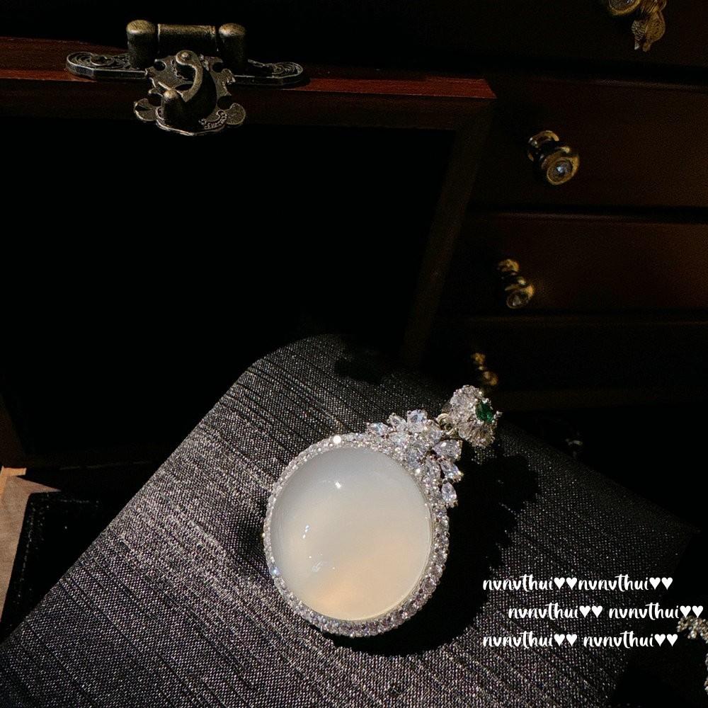 Lychee Frozen White Chalcedony Leaf Gem Necklace, Water Spirit, Plated 18K Gold, White Chalcedony Ruyi Zircon Necklace