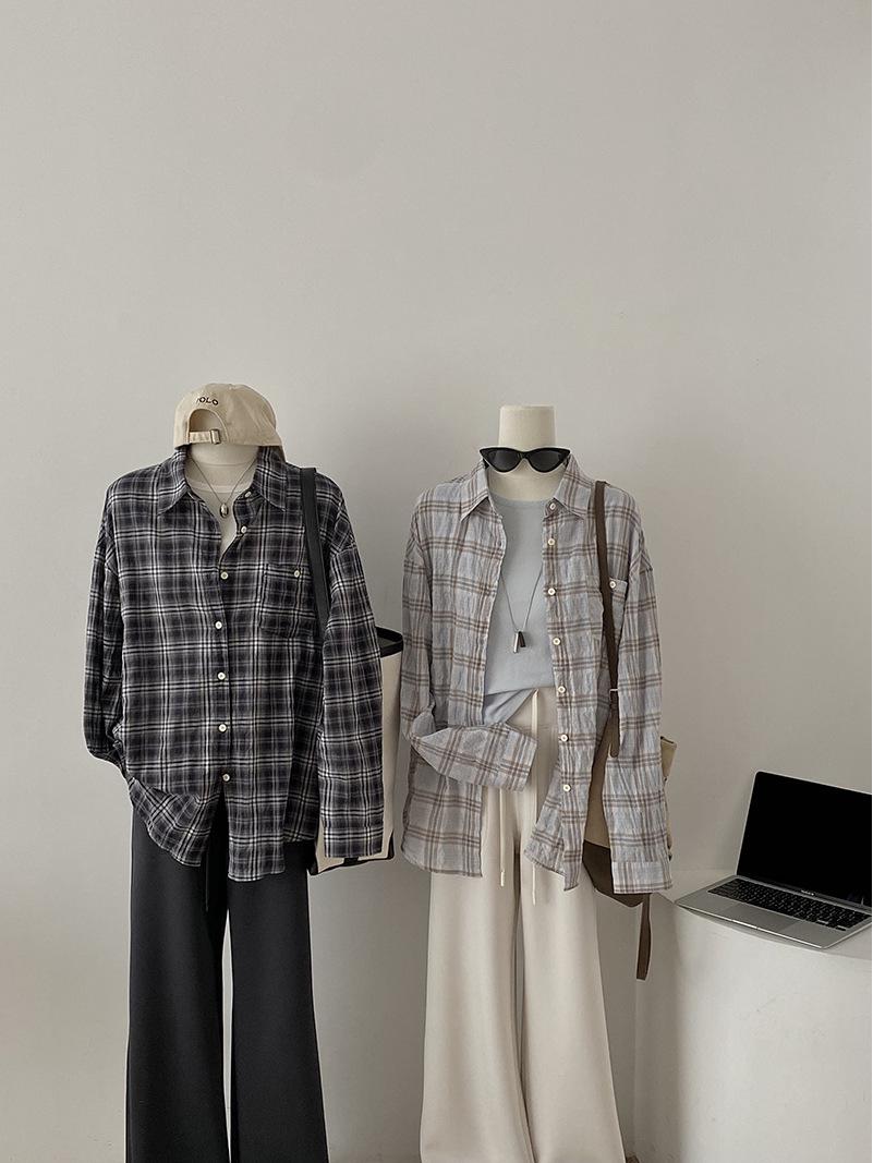 

Korean Style Plaid Lapel Shirt: Trendy Loose Fit, Meat-Covering, Long-Sleeve Top for Women. One Size (80-140kg) светло-синий