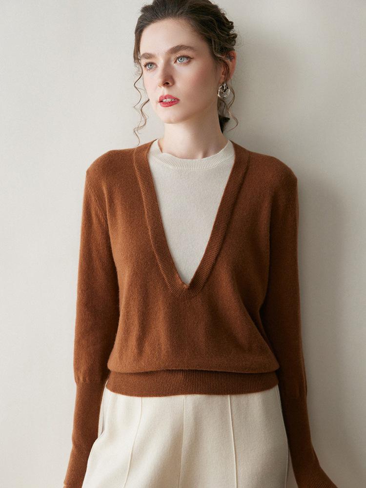 Round Neck Color Block Knit Cashmere Sweater - Loose Slimming Long Sleeve Fake Two-Piece for Autumn/Winter Women