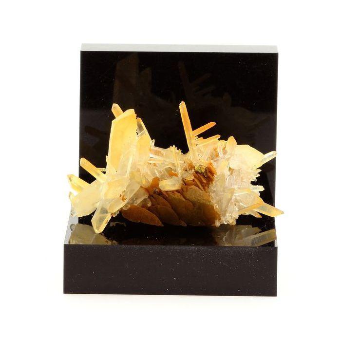 Sidérite, Quartz, Pyrite 78.45 carats