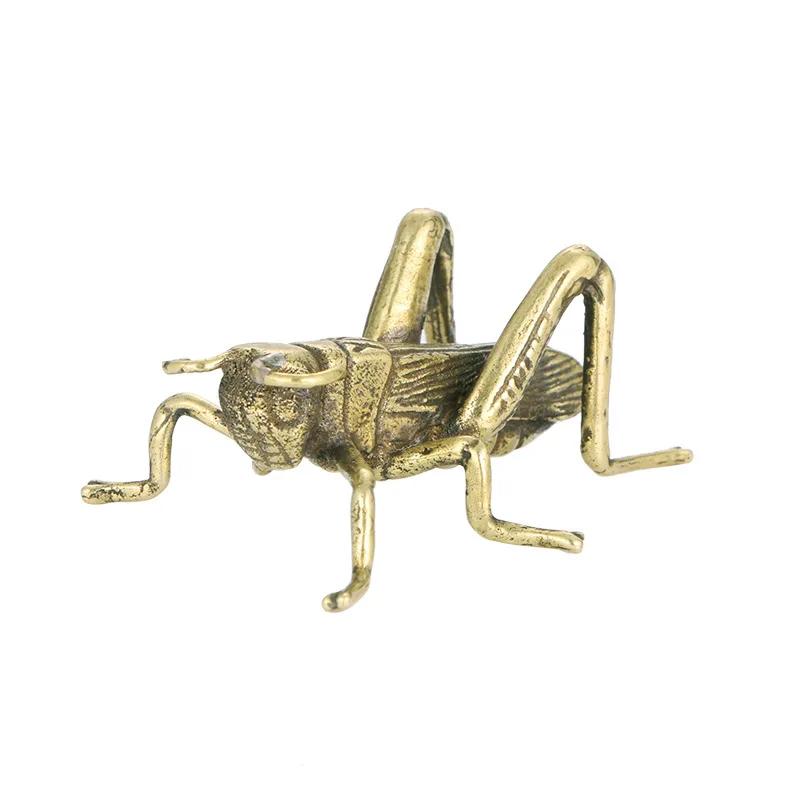 Solid Brass Cricket Ornament Retro Tea Pet Metal Insect Office Table Decoration for Insect Enthusiasts Creative Collection