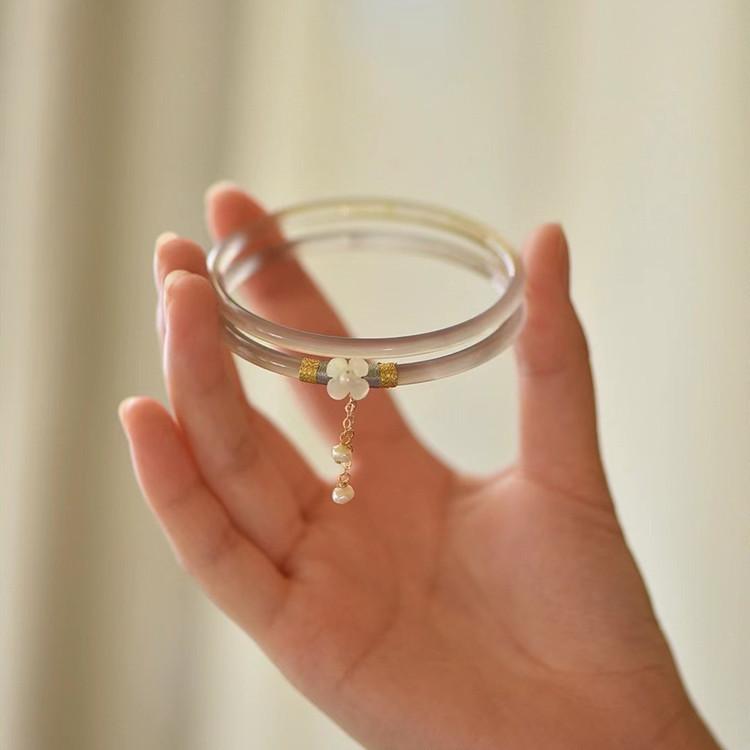 Best-selling smoky gray and pink-purple Dingdang bracelet Minimalist and stylish bell and pearl bracelet in a cool and understated style Smoke gray floral pearl d