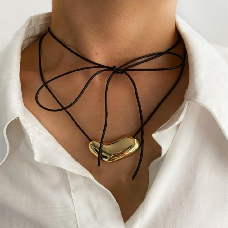 Fashionable Swirl Pendant Leather Rope Necklace Multipurpose Adjustable Length for Personalize Trendy Adults Daily Use