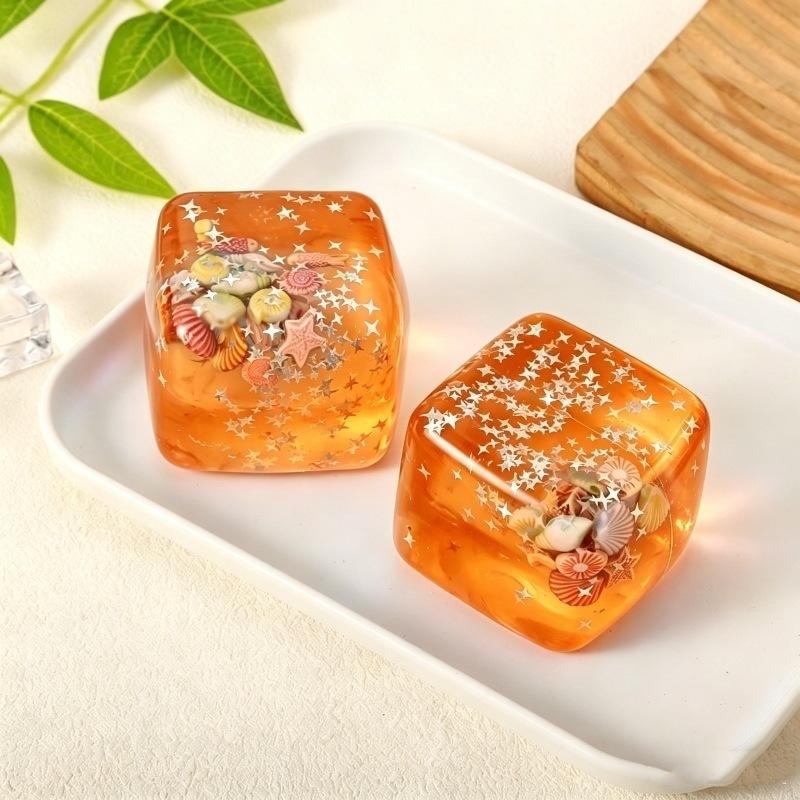 4.5 5.5Cm Ocean Ice Cubes Pinch Le Maltose Slow Rebound Vent Artifact Tpr Soft Glue Super Decompression
