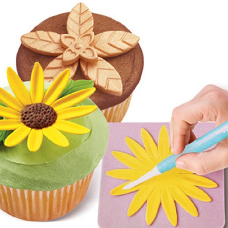 Cake Decorating Flower Model Sponges Cake Foam Pad Flower Modelling for Friend