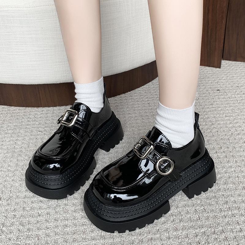 Thick-soled big-headed women's spring new heightening small leather shoes thick heel British commuter Velcro single shoes