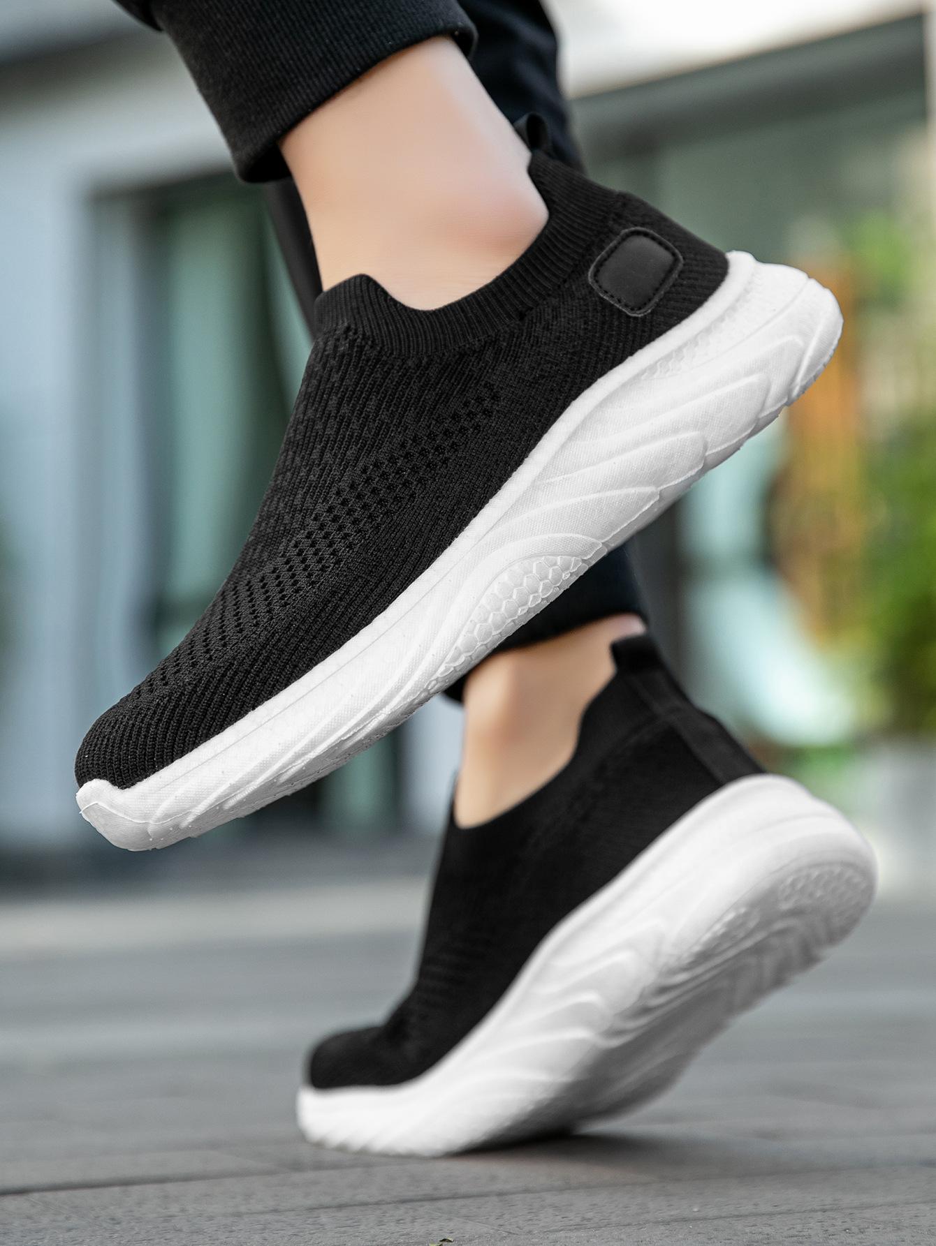 

Новые сетчатые дышащие кроссовки женские попкорн на одной педали летуче-тканые повседневные туфли мужской тренд 45