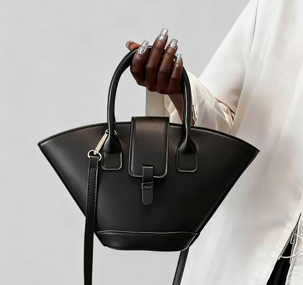 

Fashi Designer Bucket Bag PU Leather Women Handbags Large Shoulder Crossbody Bags Half Mo Basket Bags for Women 2026 Tote чёрный