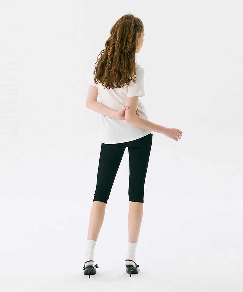 JUNEJUNE SPACE Henry Neck Half T_White