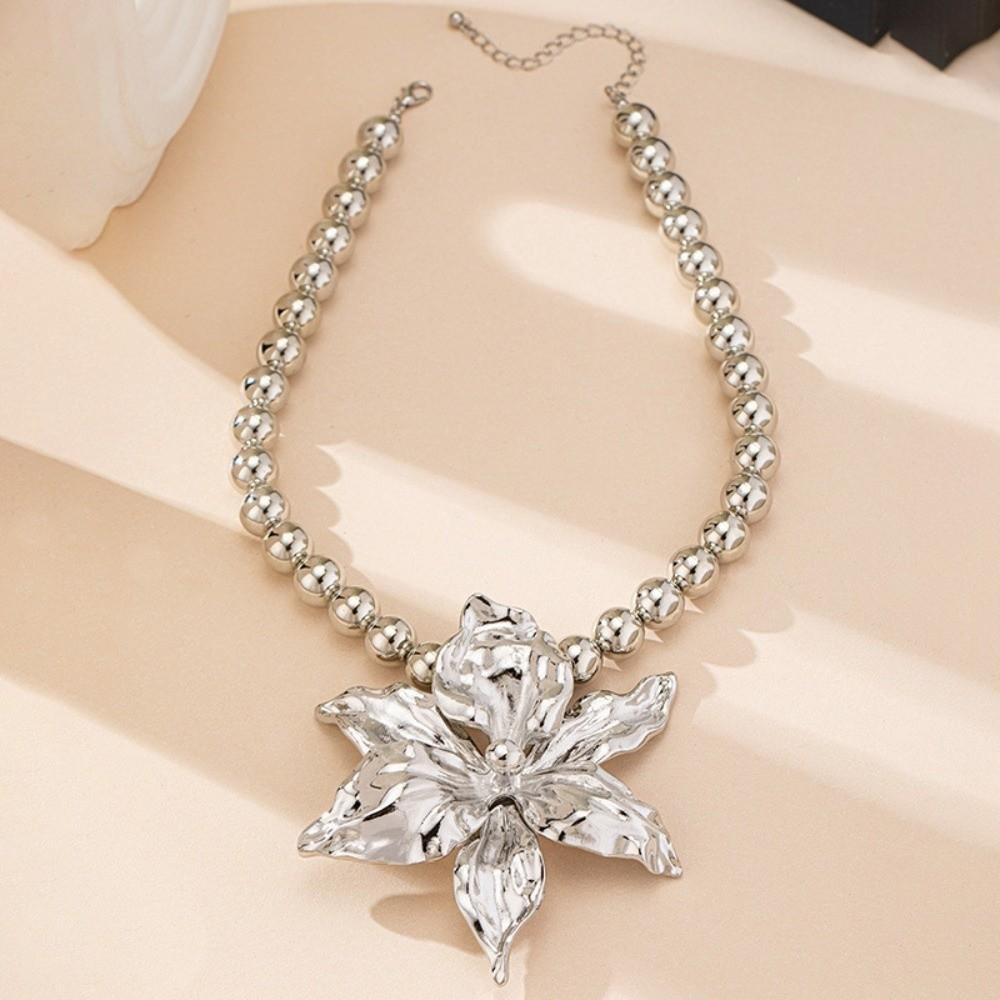 Stereoscopic Large Volume Flower Pendant Wrinkled Flowers Pendant Necklace Daily Occasion