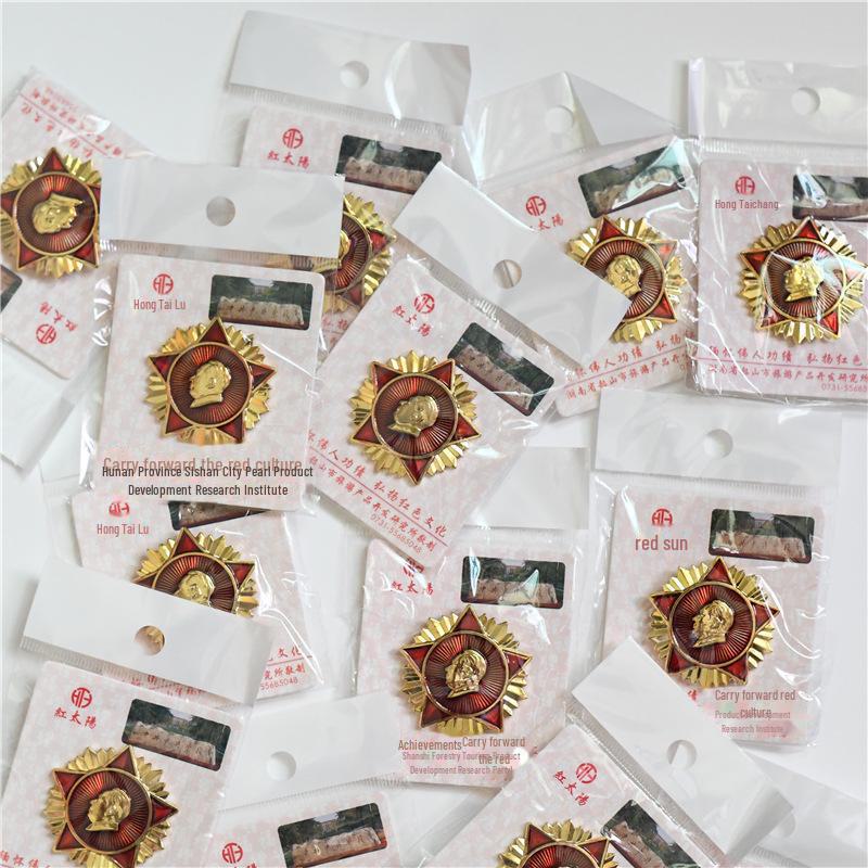 

Памятный значок в виде пятиконечной звезды в стиле ретро с председателем Мао, диаметр 3,5 см Retro Star Medal 3.5CM