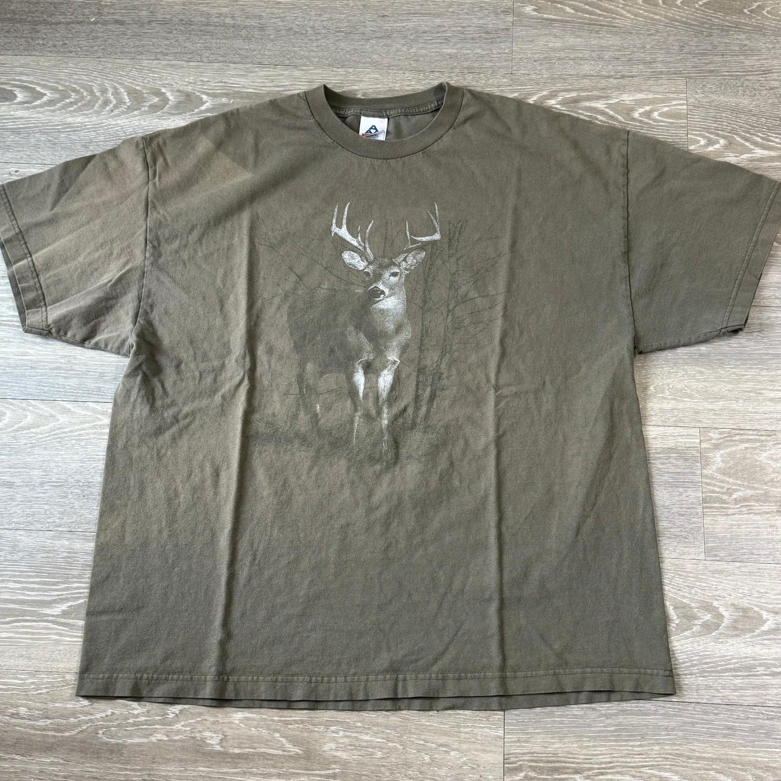 Vintage Deer Nature Graphic Print T-Shirt Faded Green XL XL