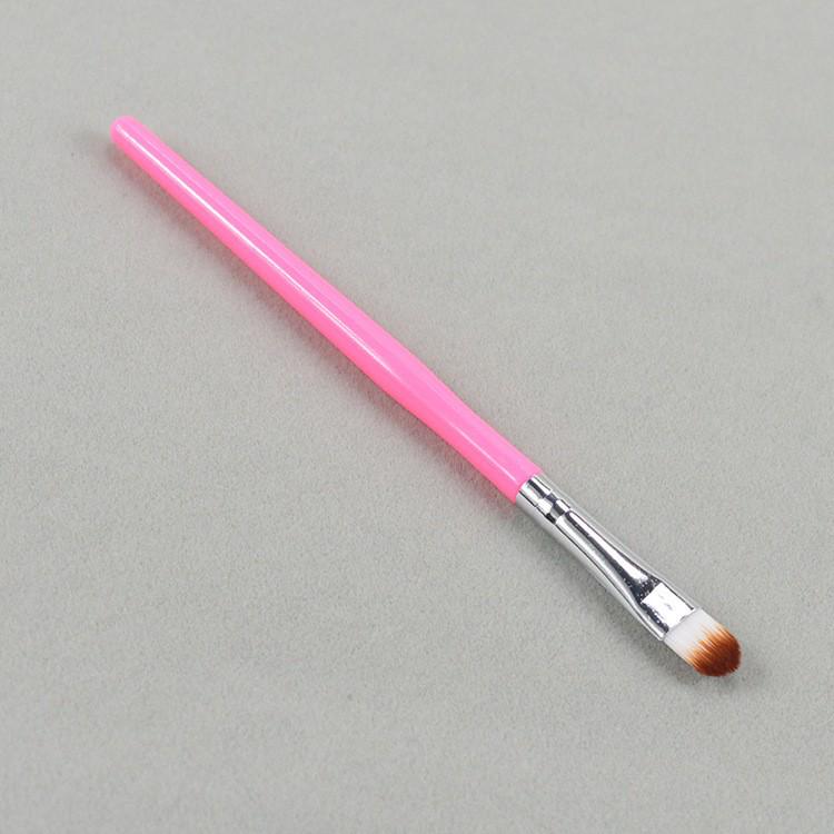 

Mei Nai Qi Single Wooden Handle Eyeshadow & Lip Brush for Beginners - Individually Packaged