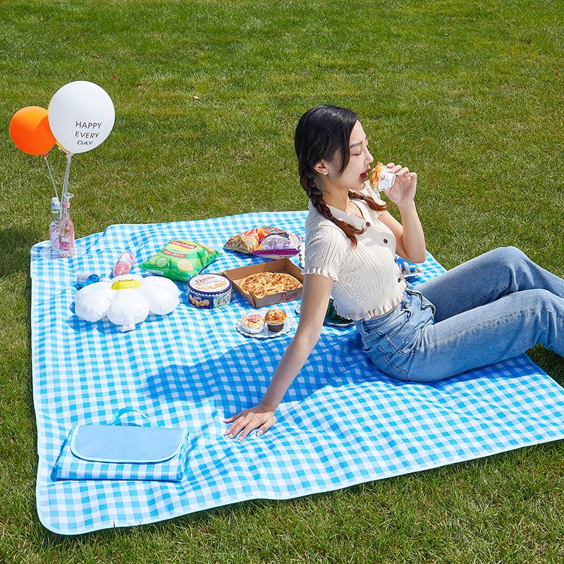 Tragbare wasserdichte Camping-Picknickmatte: Feuchtigkeitsbeständiges, verdicktes Rasen-Boden-Tuch für den Außenbereich