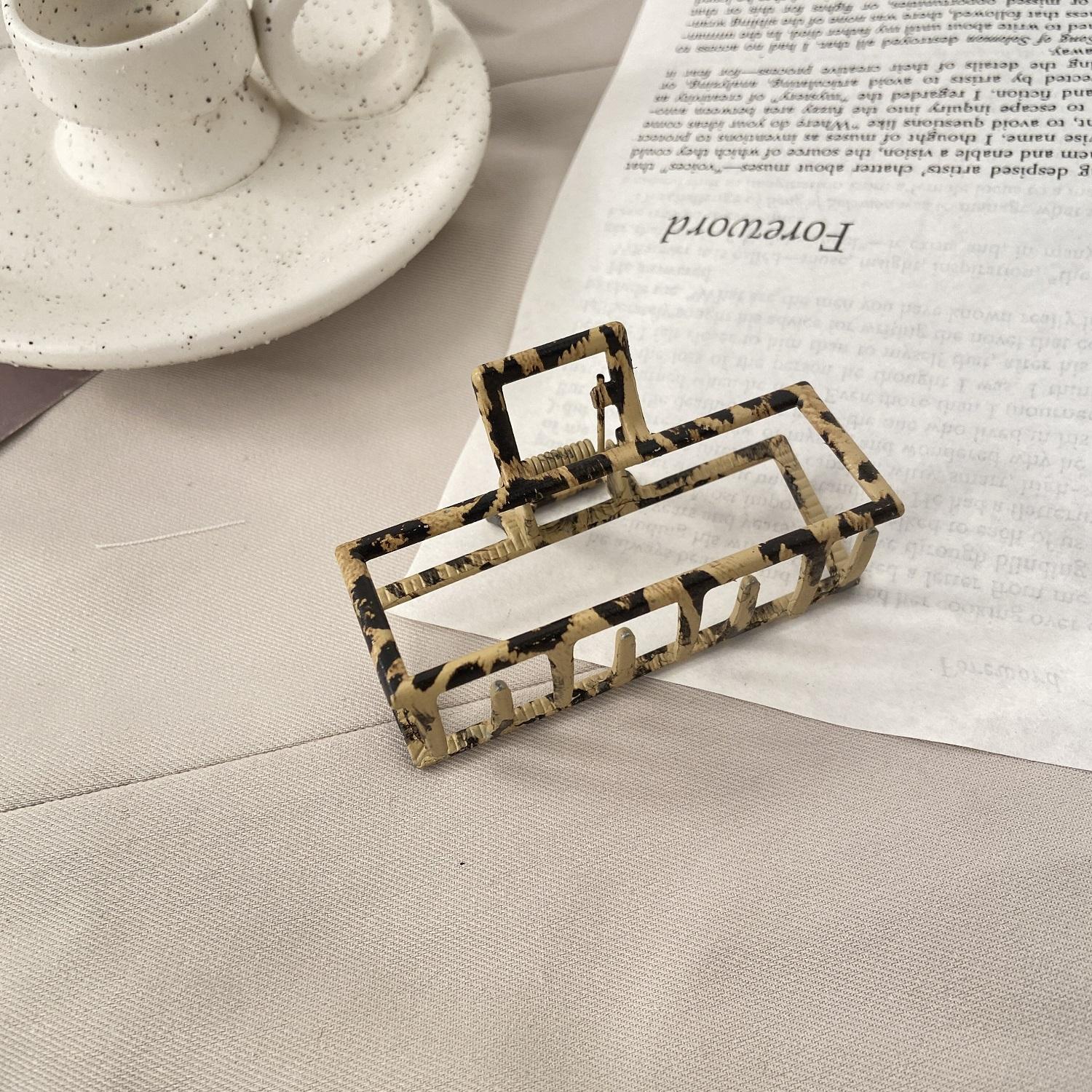 

Корейские акриловые женские когти для волос, крабовые зажимы, очаровательные однотонные леопардовые женские заколки для волос, ретро-макияж, прическа, инструмент для укладки волос