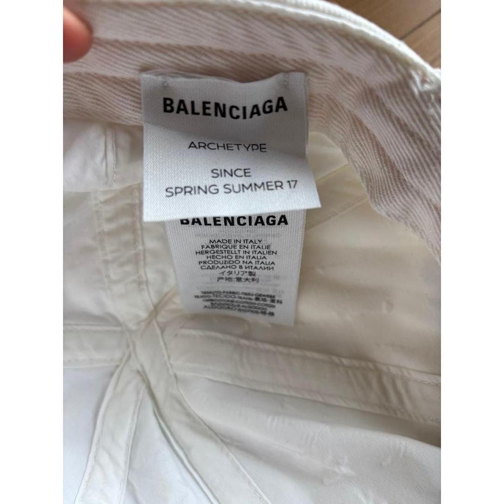 Used BALENCIAGA White Cap Hat White Balenciaga