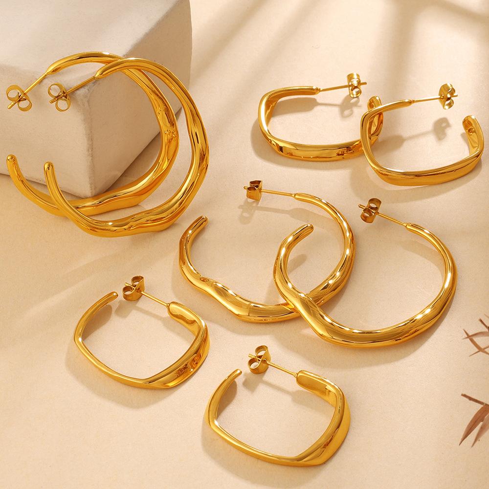 Women's European American New Style Instagram-Style Twisted Wave C-Shaped Hoop Earrings Stainless Steel 18K Gold-Plated