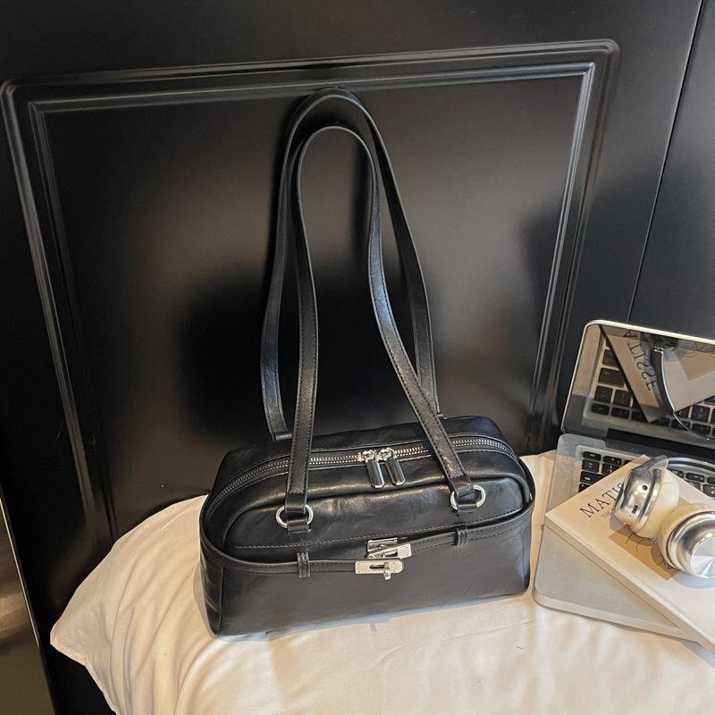 Underarm Bag Women's 2025 New Super Fire Exquisite Light Luxury Niche High-end Texture Shoulder Bag Commuter Handbag