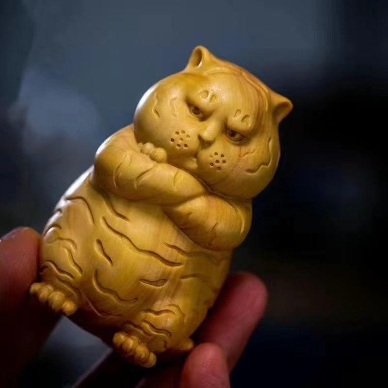 Creative Cliff Cypress Tiger Decoration Wood Carving Pendant Modern Simplicity Household Decoration Men Play Hand Handle Crafts