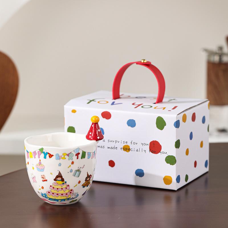 

Christmas Gift European Ceramic Coffee Cup Small Hat Animal Decoration Mug Afternoon Camellia Flower Teacup Breakfast Milk Mug 270ml