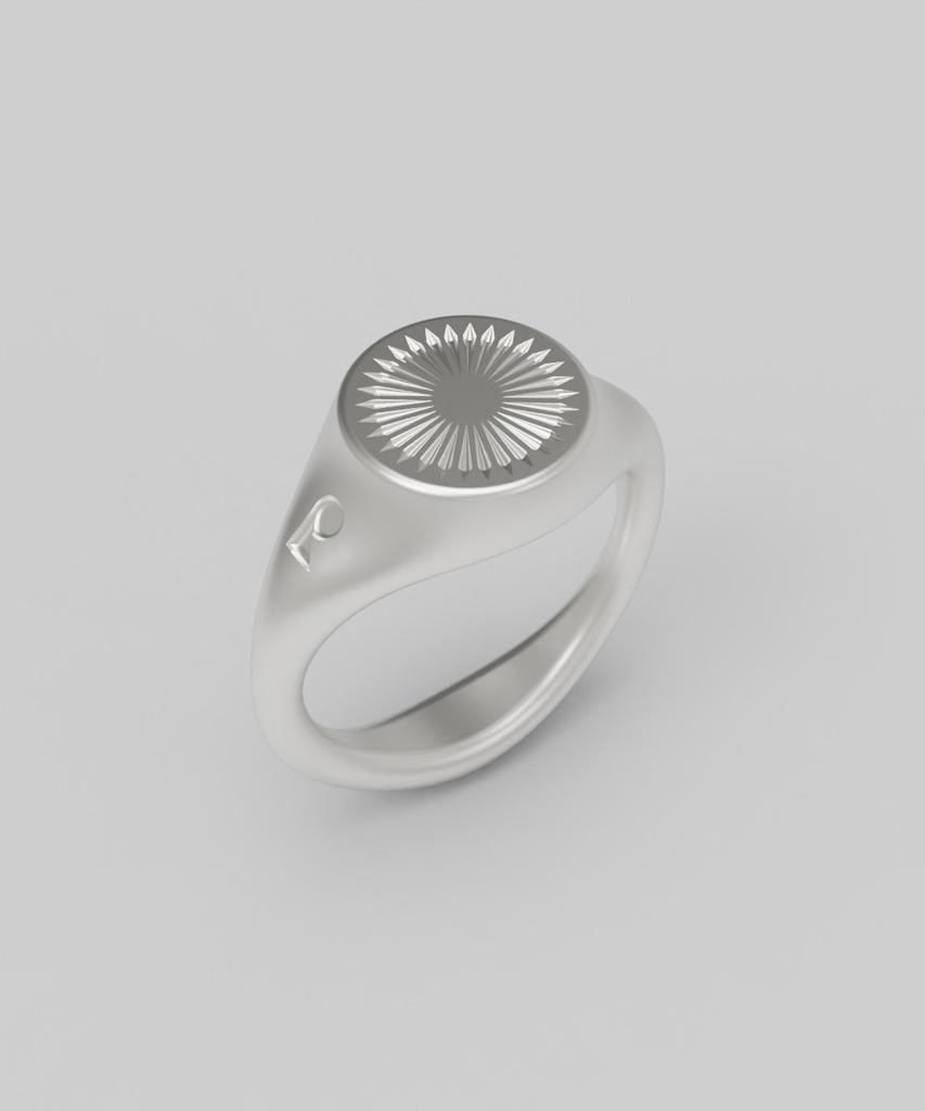 Reneobjet Sig Radial Engraved Ring [925 Sterling Silver] Signet Ring