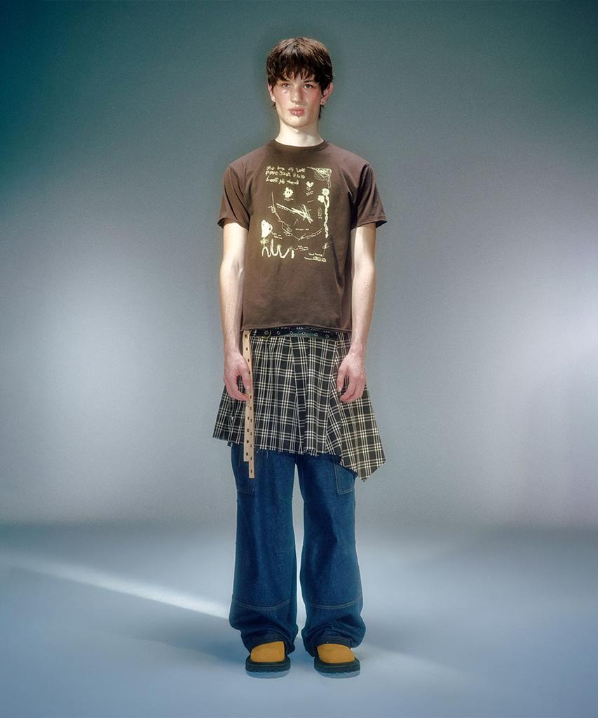 Beikeonteuakaibeu Evan Artwork T-Shirt (3Color)