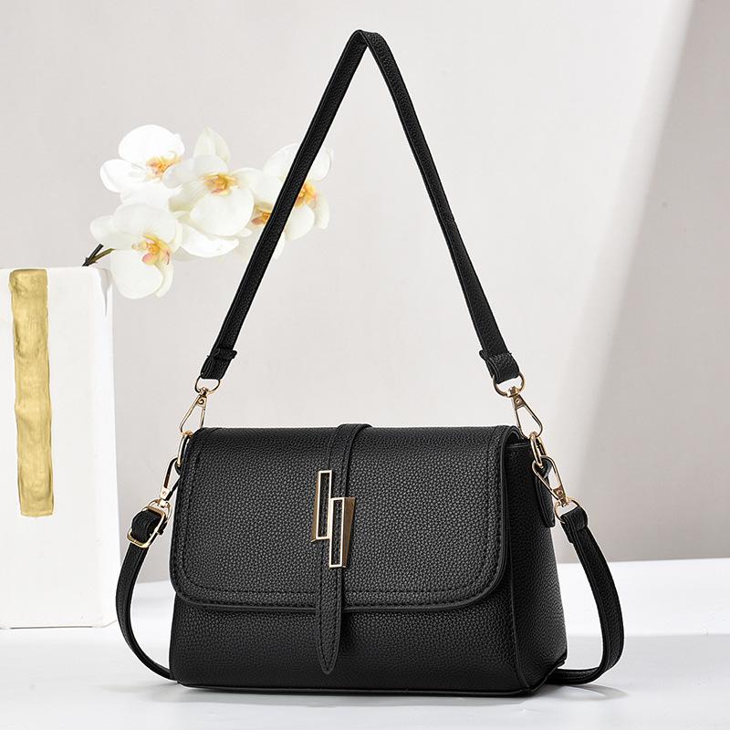 Shoulder bag Textured glossy messenger bag Korean version of women's bag Simple and versatile