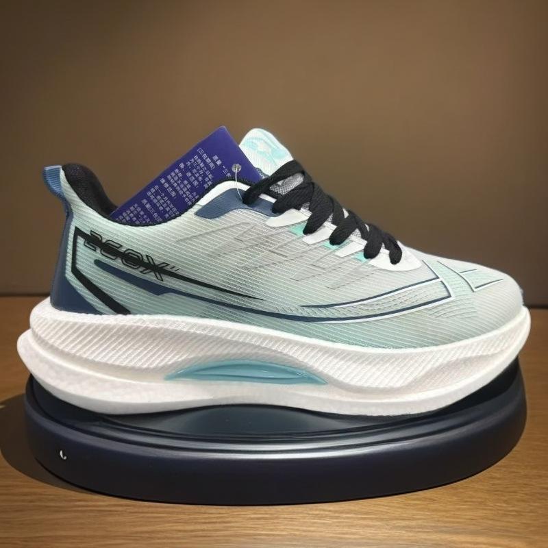 Summer New Couple Shoes Light and Comfortable Gradual Change Color Youth Sports Shoes Breathable Soft Sole Lace-up Men's Running Shoes