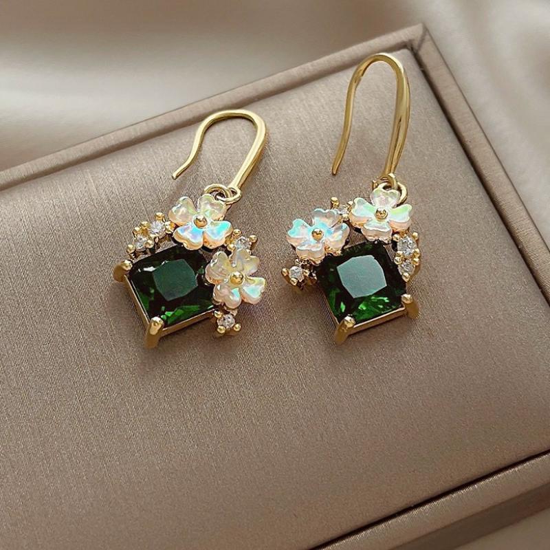 

Vintage Trend Geometric Square Inlaid Zirconia Flower Earrings for Women Delicate Fashion Holiday Party Zircon Gifts