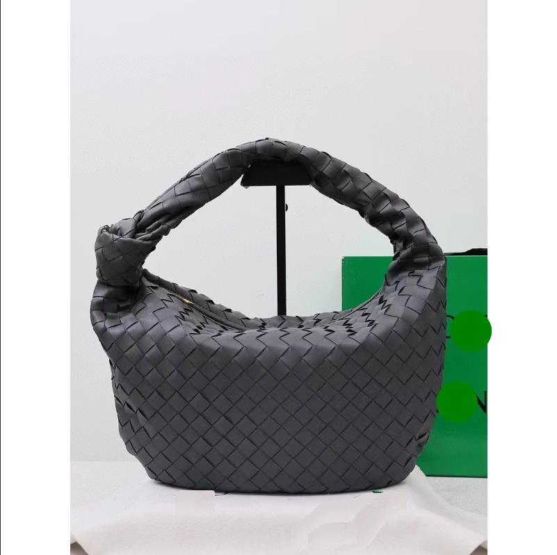 New Woven BV Hornbag Knot Handbag Compact And Lightweight Available In Large Sizes
