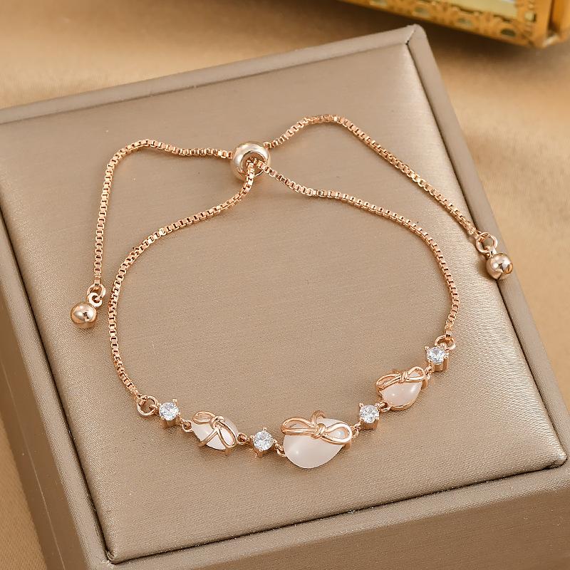 Women's Bracelets, Adjustable Length Bracelets, Niche High-end Bow-shaped Bracelets Exquisite Light Luxury Girls' Party Birthday Jewelry Gifts