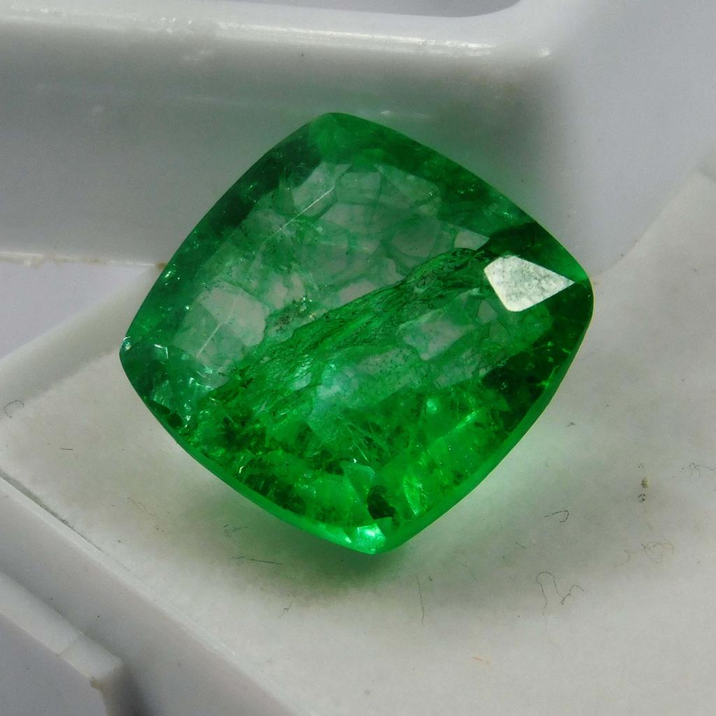 8 Ct Natural CERTIFIED Emerald Green Square Cushion Cut Colombian Loose Gemstone A-5896