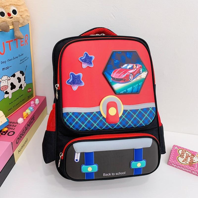 The new schoolbag for primary school students in grades 4-6 is casual, and the backpack is large-capacity to protect the spine