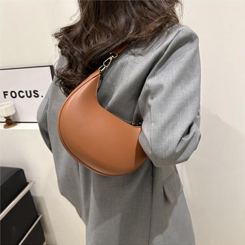 Fashionable High-end Moon-shaped Baseball Bag Showing Luxury Women's Single Shoulder Bag Elegant lady Handbags bolso mujer