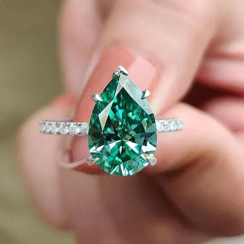 Nuovo Anello da Donna Hyperbole per Festa Cocktail Con Enorme Zircone Cubico Azzurro Montatura a Griffa Regalo di San Valentino per Moglie