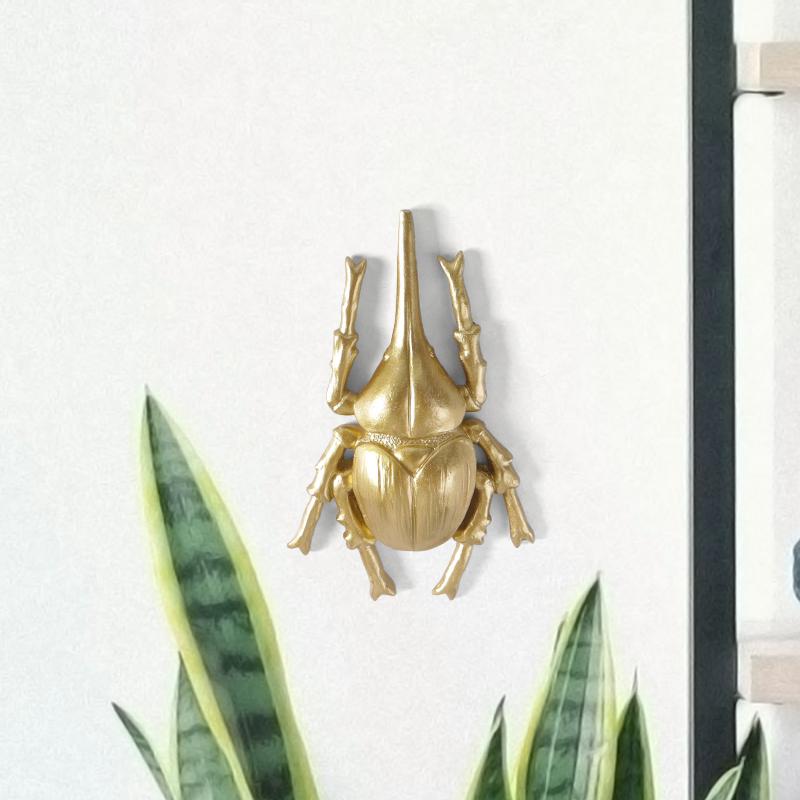 Golden Scarab Wall Hanging Ornament - Creative Resin Wall Decoration for Home, Bedroom, Living Room