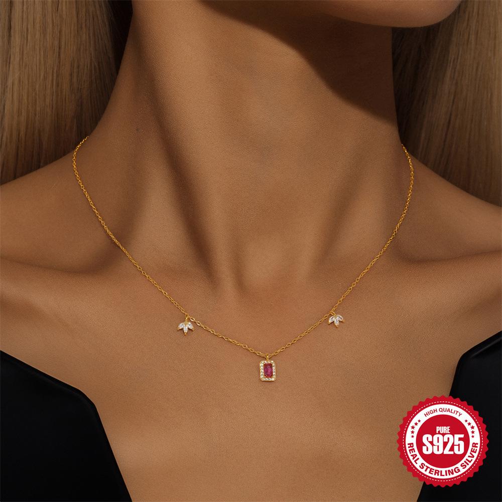 Stylish And Simple S925 Sterling Silver Blue Ruby With Diamond Horse'S Eye Stacked Women'S Versatile Collarbone Necklace