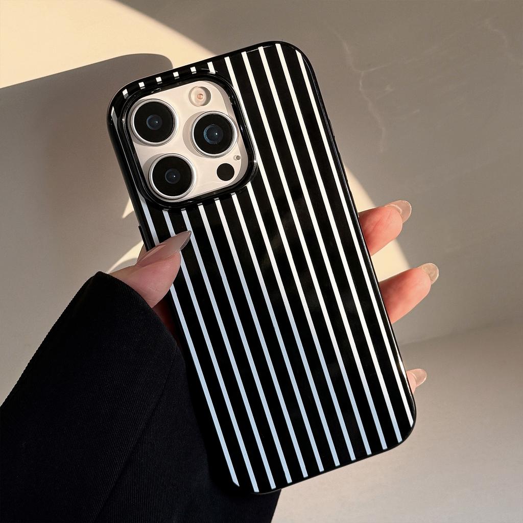 Ins Black and White Vertical Line Shell Phone Case For iPhone 16 15 14 13 12 11 17 Pro Advanced Minimalist Y2K Cover