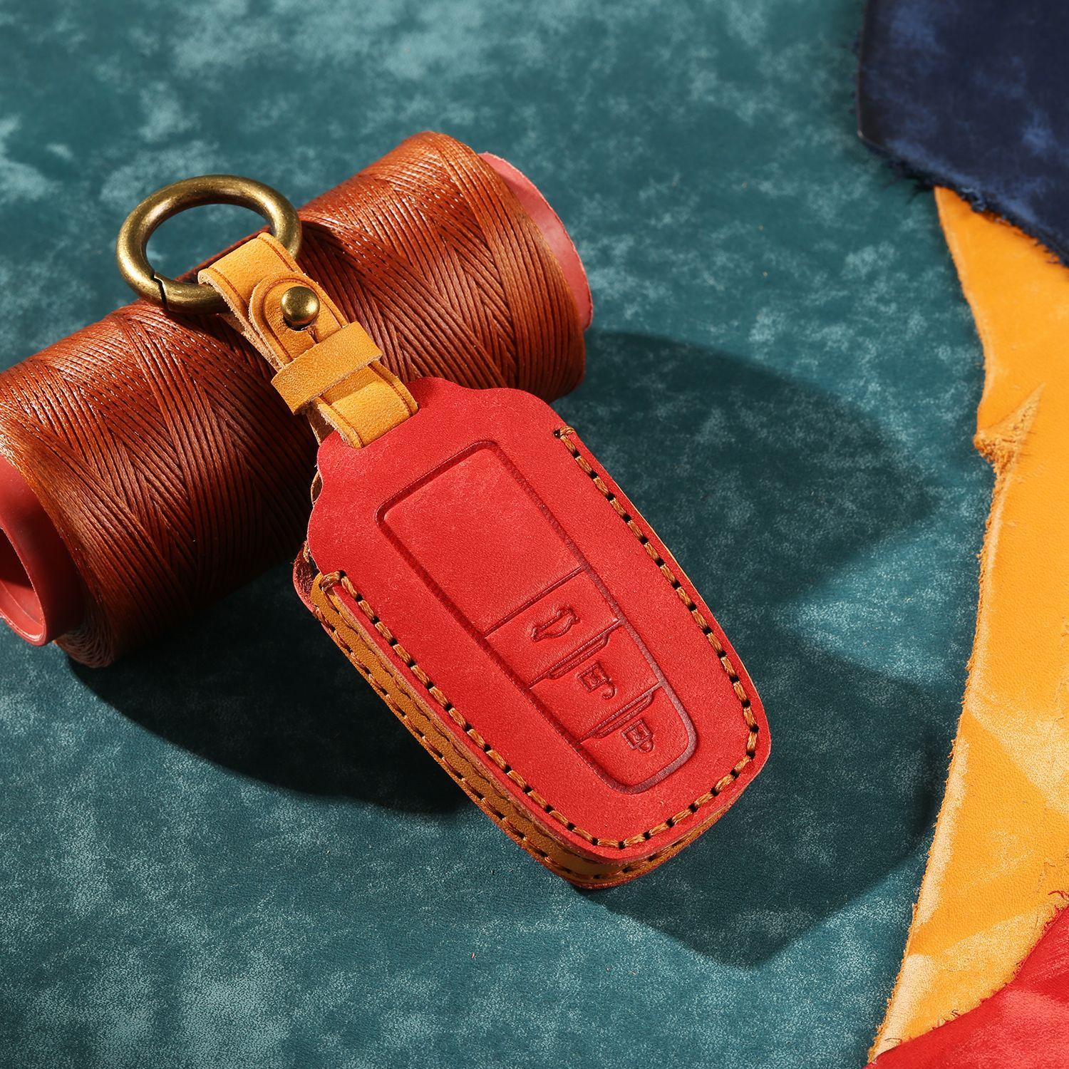 

Suitable for Toyota key case, Camry Asian Dragon leather retro handmade car key cover