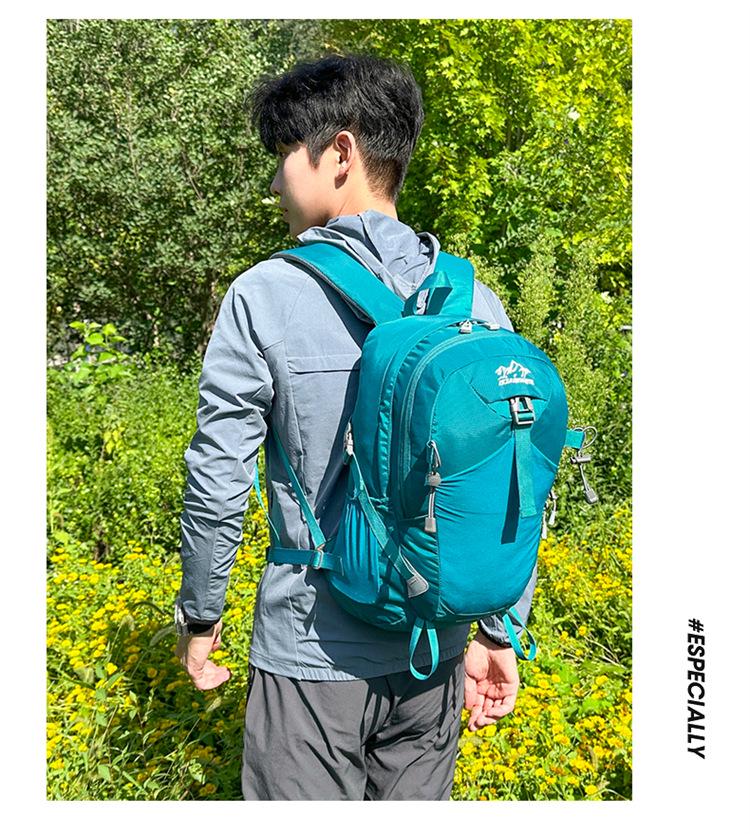 Unisex Ultralight Outdoor Mountaineering and Casual Travel Backpack
