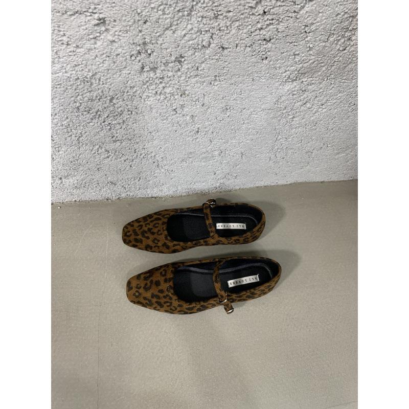 Flat Bottom Square Head One Word Mary Jane Single Shoes Women's Shoes 2025 New Spring and Autumn Versatile Retro Soft-soled Grandma Shoes