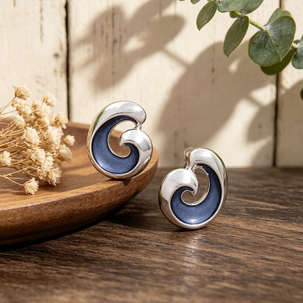 Gentle hand-painted enamel color vortex earrings, European and American style simple design, niche temperament versatile earrings