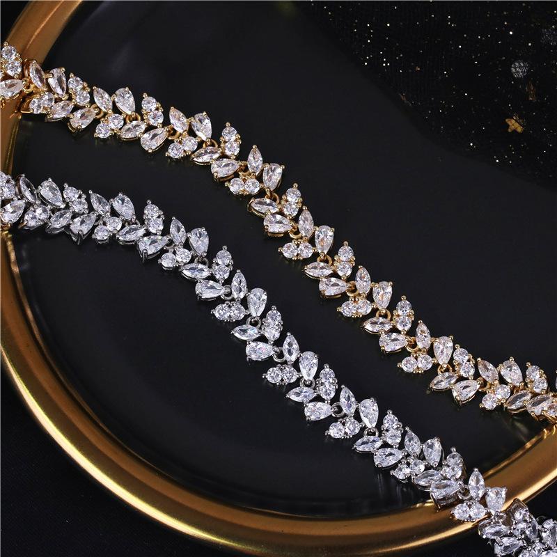 2026 European and American New Fashion Trend Accessories Women's Creative Bracelet Simple Zircon Leaf Bracelet