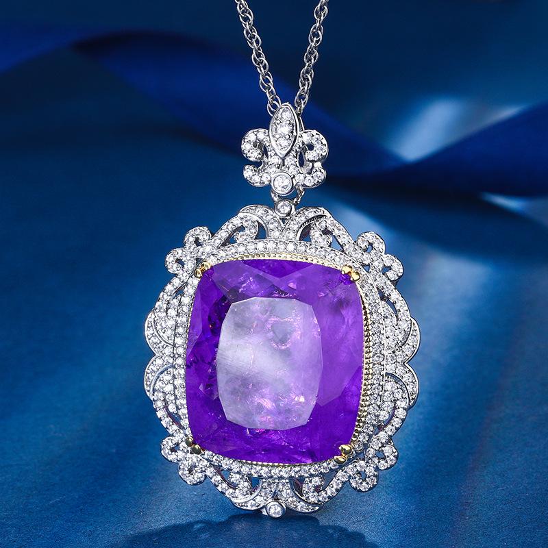 Jewelry Copper Bottom Gold-Plated Simulation Color Treasure Luxury Inlaid Square 20 * 23 Pendant Necklace