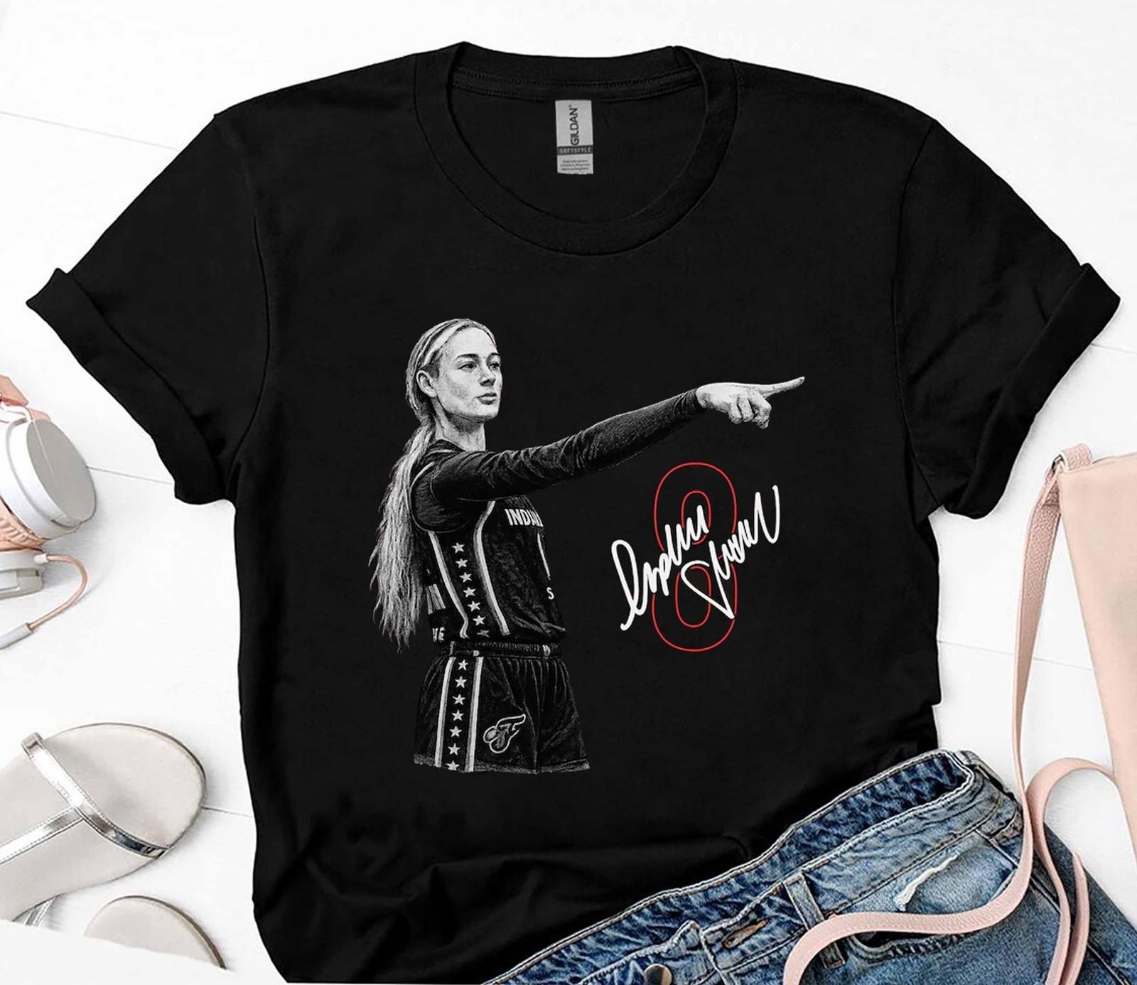 Sophie Cunningham Pointing Number 8 T-Shirt Unisex T-Shirt XXXXL