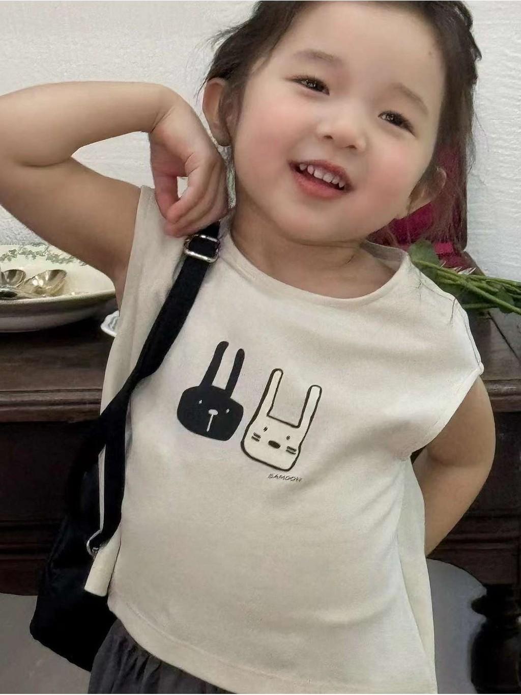 

Adorable Summer Girls Short Sleeve T-shirt And Loose Wide Leg Pants Outfit Set Top,90
