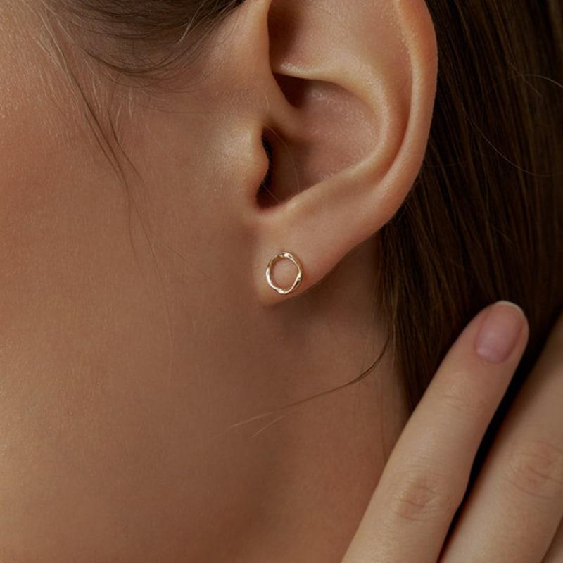 LUNNE 14k Twist Simple Stud Earrings (14K Gold) #LFE07