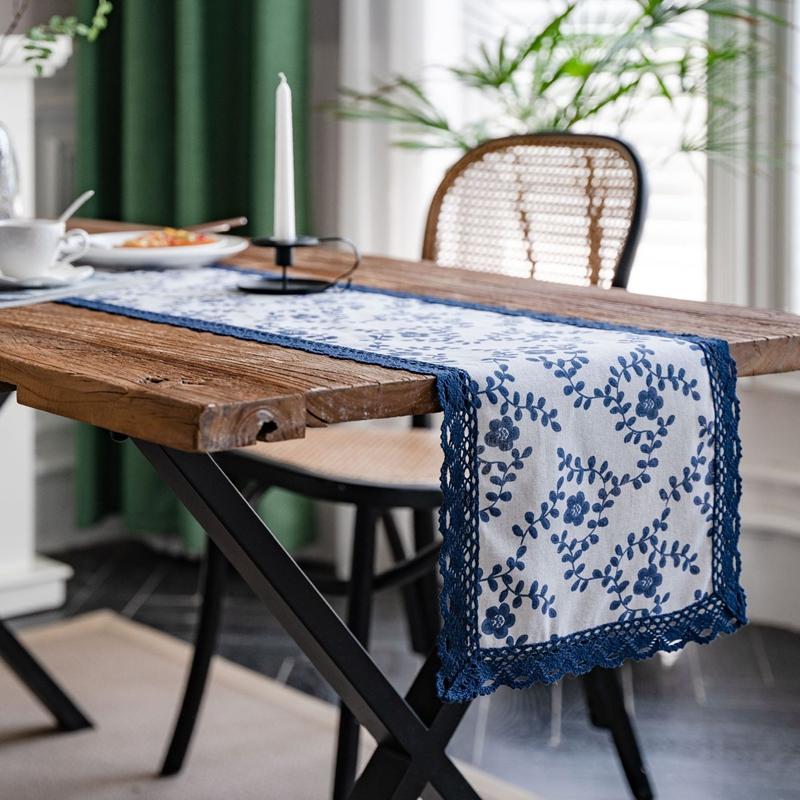 Table Runner Printing Garden Navy Blue Rose Flowers Table Tea Flag Dinner Flag Long Strip Holiday Party Table Decoration