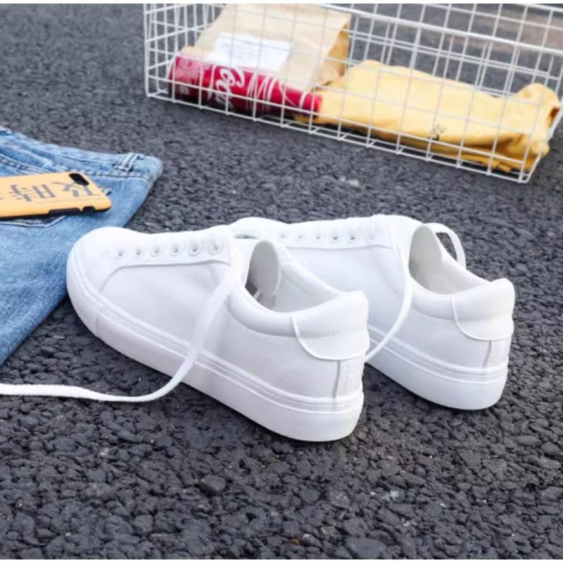 

Autumn leather white shoes women s new breathable flat versatile casual sports board shoes 35 белый